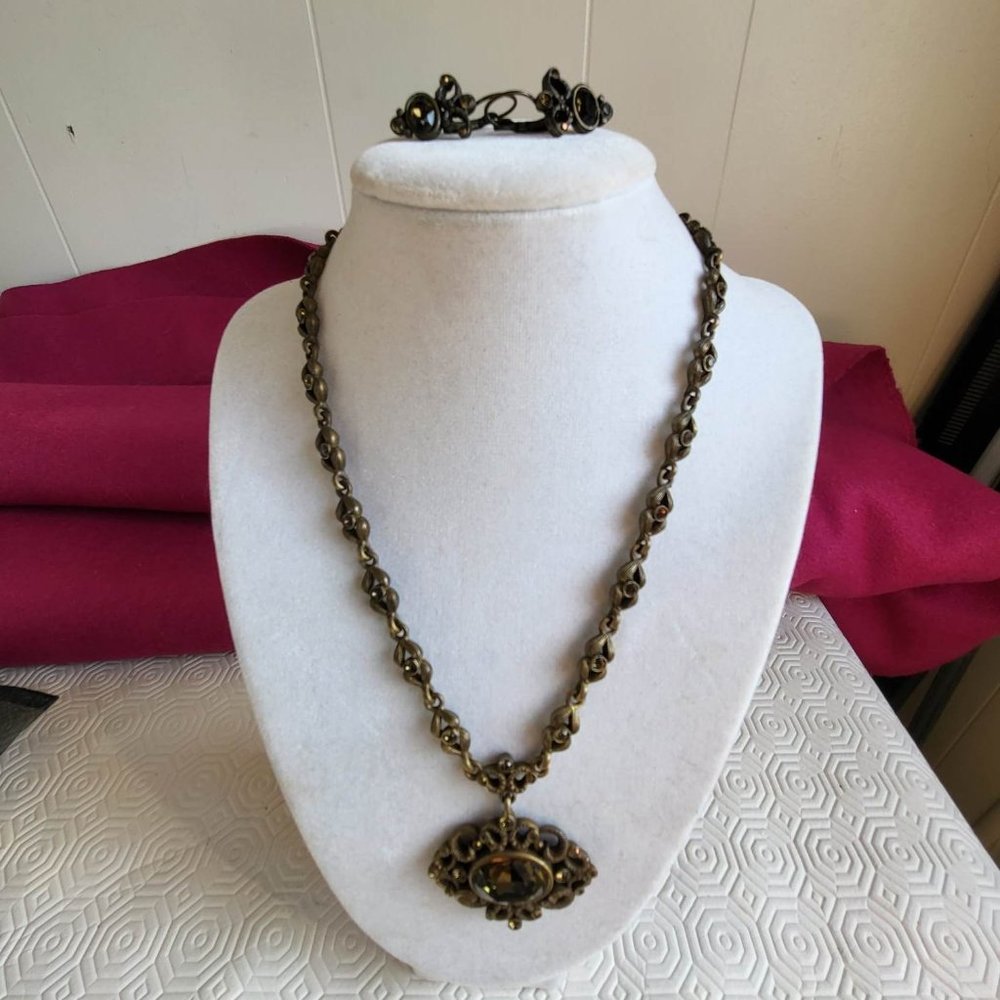 Beautiful and Unique Gothic Look Necklace and earrings set-Stunning